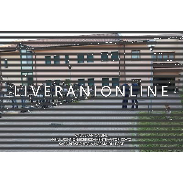 L\'uscita dell\'ex premier Silvio Berlusconi, nel primo giorno ai servizi sociali nella clinica per anziani Sacra Famiglia a Cesano Boscone -Milano 09 maggio 2014 ©Gazzaniga/AGENZIA ALDO LIVERANI SAS