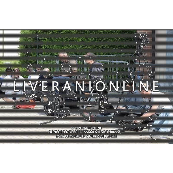 L\'uscita dell\'ex premier Silvio Berlusconi, nel primo giorno ai servizi sociali nella clinica per anziani Sacra Famiglia a Cesano Boscone -Milano 09 maggio 2014 ©Gazzaniga/AGENZIA ALDO LIVERANI SAS