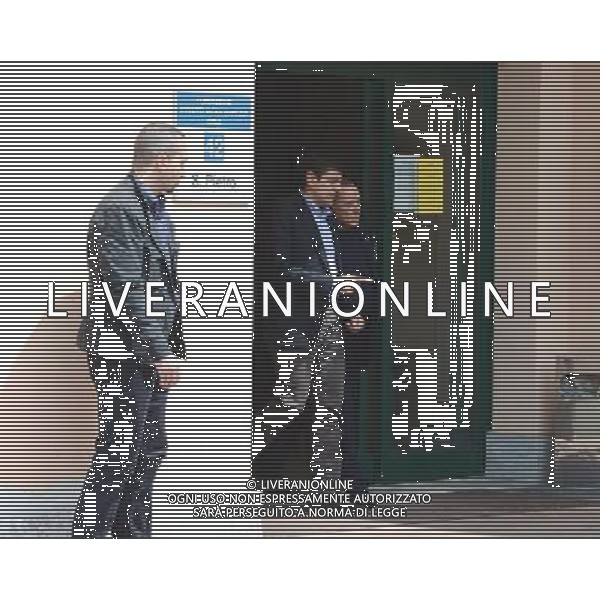 L\'uscita dell\'ex premier Silvio Berlusconi, nel primo giorno ai servizi sociali nella clinica per anziani Sacra Famiglia a Cesano Boscone -Milano 09 maggio 2014 ©Gazzaniga/AGENZIA ALDO LIVERANI SAS