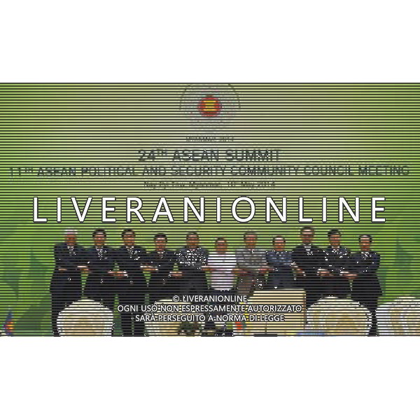 (140510) -- , May 10, 2014 () -- ASEAN Secretary-General Le Luong Minh (1st R) and attendees pose for photos prior to the 11th ASEAN Political and Security Community Council Meeting during the 24th ASEAN Summit in Nay Pyi Taw, Myanmar, May 10, 2014. (/Wong Pun Keung)(zhf) ©photoshot/AGENZIA ALDO LIVERANI SAS - ITALY ONLY - EDITORIAL USE ONLY