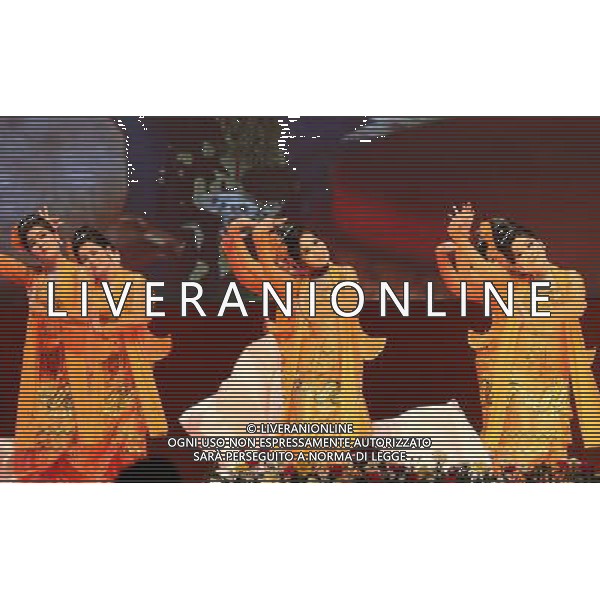 (140510) -- NAY PYI TAW, May 10, 2014 () -- Artists perform during the 24th ASEAN Summit welcome dinner at the Myanmar International Convention Center in Nay Pyi Taw, Myanmar, May 10, 2014. (/Li Peng) (cy) ©PHOTOSHOT/AGENZIA ALDO LIVERANI SAS - ITALY ONLY - EDITORIAL USE ONLY