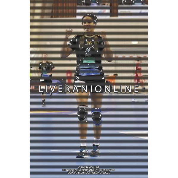 Anne Sophie Kpoze - 11.05.2014 - Issy Paris Hand / H65 Hoor - Finale de la Coupe d\'Europe retour feminine 2014 Photo : Aurelien Meunier / Icon Sport AG ALDO LIVERANI SAS ONLY ITALY AG ALDO LIVERANI SAS ONLY ITALY