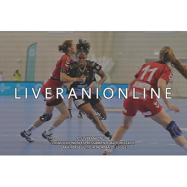 Coralie Lassource - 11.05.2014 - Issy Paris Hand / H65 Hoor - Finale de la Coupe d\'Europe retour feminine 2014 Photo : Aurelien Meunier / Icon Sport AG ALDO LIVERANI SAS ONLY ITALY AG ALDO LIVERANI SAS ONLY ITALY