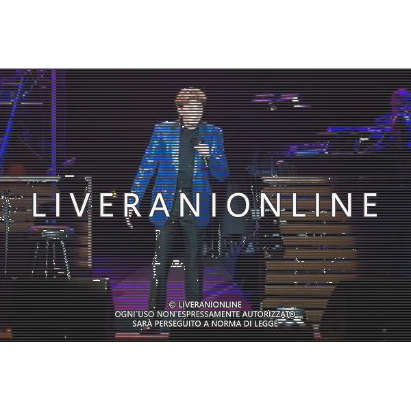 American singer-songwriter Barry Manilow (born Barry Alan Pincus) performs the first of two shows at Wembley Arena, London, England, UK on 13th May 2014. AG ALDOL IVERANI SAS ONLY ITALY