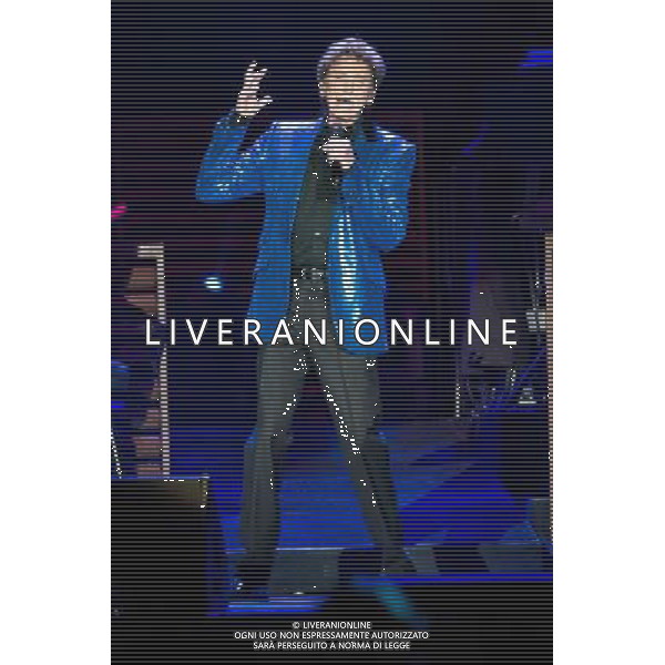 American singer-songwriter Barry Manilow (born Barry Alan Pincus) performs the first of two shows at Wembley Arena, London, England, UK on 13th May 2014. AG ALDOL IVERANI SAS ONLY ITALY