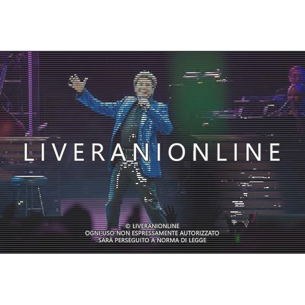 American singer-songwriter Barry Manilow (born Barry Alan Pincus) performs the first of two shows at Wembley Arena, London, England, UK on 13th May 2014. AG ALDOL IVERANI SAS ONLY ITALY