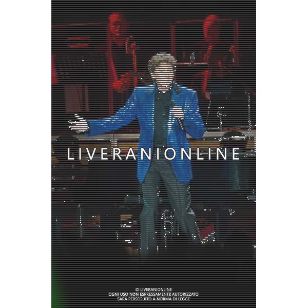 American singer-songwriter Barry Manilow (born Barry Alan Pincus) performs the first of two shows at Wembley Arena, London, England, UK on 13th May 2014. AG ALDOL IVERANI SAS ONLY ITALY