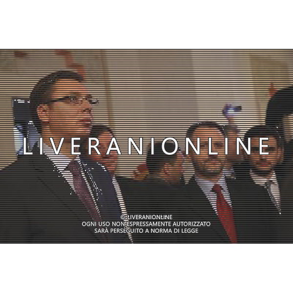 (140513) -- SARAJEVO, May 13, 2014 () -- Serbian Prime Minister Aleksandar Vucic (L) visits the Bey\'s Mosque, in the old town of Sarajevo, Bosnia and Herzegovina, on May 13, 2014. It was Vucic\'s first official visit abroad since he became prime minister of Serbia in April. (/Haris Memija) Â©photoshot/Agenzia Aldo Liverani sas - ITALY ONLY - Il premier serbo Aleksandar Vucic in visita per migliorare i legami bilaterali con la Bosnia-Erzegovina con il Primo Ministro BiH Vjekoslav Bevanda a Sarajevo, Bosnia-Erzegovina, il 13 maggio 2014.