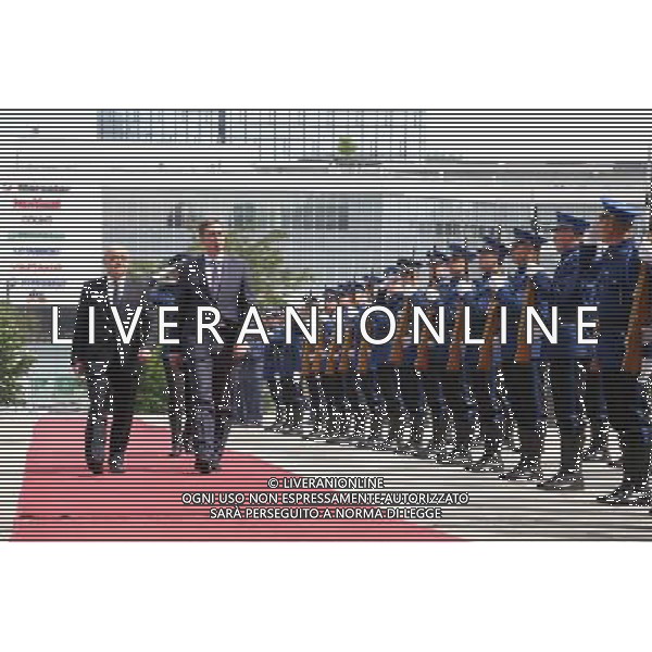 (140513) -- SARAJEVO, May 13, 2014 (Xinhua) -- Chairman of Council of Ministers of Bosnia and Herzegovina (BiH) Vjekoslav Bevanda (L) and visiting Serbian Prime Minister Aleksandar Vucic review honor guards in front of the Parliament building in Sarajevo, Bosnia-Herzegovina, on May 13, 2014.It is Vucic\'s first official visit abroad since he became Serbian prime minister in April. (Xinhua/Haris Memija) AG ALDO LIVERANI SAS ONLY ITALY