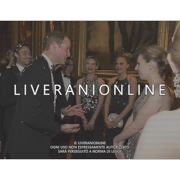  HRH The Duke of Cambridge meets Cara Delevingne and members of the cast of Downton Abbey The Duke of Cambridge, President, The Royal Marsden, hosts a dinner to celebrate the work of The Royal Marsden at Windsor Castle, Berkshire. ©photoshot/AGENZIA ALDO LIVERANI SAS - ITALY ONLY - REALI INGLESI: Il principe William durante una cena per celebrare l\'opera di The Royal Marsden al Castello di Windsor, Berkshire