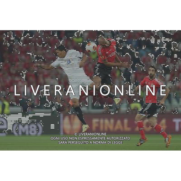 TURYN 14.05.2014 FINALOWY MECZ LIGA EUROPY SEZON 2013/14: SEVILLA FC - BENFICA LIZBONA --- UEFA EUROPA LEAGUE FINAL MATCH IN TURIN: SEVILLA FC - BENFICA LISBON CARLOS BACCA LUISAO FOT. PIOTR KUCZA/NEWSPIX.PL --- Newspix.pl ©NEWSPIX/AGENZIA ALDO LIVERANI SAS - ITALY ONLY - Siviglia - Benfica UEFA Europa League 2013/2014 Finale Torino - 14.05.2014 *** Local Caption *** www.newspix.pl mail us: info@newspix.pl call us: 0048 022 23 22 222 --- Polish Picture Agency by Ringier Axel Springer Poland