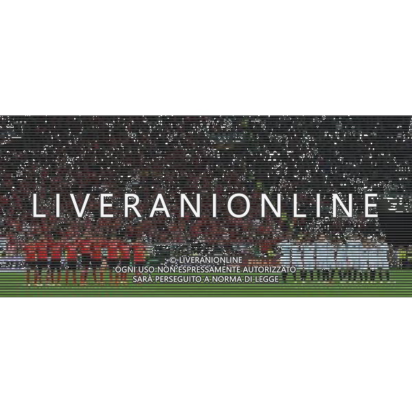 UEFA Europa League 2013/2014 Finale Torino - 14.05.2014 Siviglia-Benfica Nella Foto:Giocatori di Siviglia e Benfica aspettano l\'esito dei rigori /Ph.Vitez-Ag. Aldo Liverani