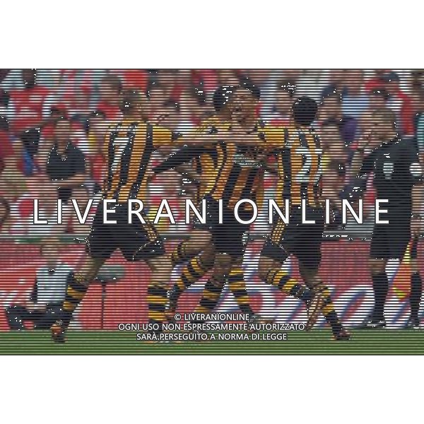 CURTIS DAVIES CELEBRATES GOAL ARSENAL FC V HULL CITY FC ARSENAL FC V HULL CITY FC, THE BUDWEISER FA CUP FINAL WEMBLEY STADIUM, LONDON, ENGLAND 17 May 2014 GAU80882 THE BUDWEISER FA CUP FINAL 2014 WARNING! This Photograph May Only Be Used For Newspaper And/Or Magazine Editorial Purposes. May Not Be Used For Publications Involving 1 player, 1 Club Or 1 Competition Without Written Authorisation From Football DataCo Ltd. For Any Queries, Please Contact Football DataCo Ltd on +44 (0) 207 864 9121 ag aldo liverani sas only italy
