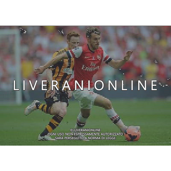 STEPHEN QUINN \' AARON RAMSEY ARSENAL FC V HULL CITY FC ARSENAL FC V HULL CITY FC, THE BUDWEISER FA CUP FINAL WEMBLEY STADIUM, LONDON, ENGLAND 17 May 2014 GAU80879 THE BUDWEISER FA CUP FINAL 2014 WARNING! This Photograph May Only Be Used For Newspaper And/Or Magazine Editorial Purposes. May Not Be Used For Publications Involving 1 player, 1 Club Or 1 Competition Without Written Authorisation From Football DataCo Ltd. For Any Queries, Please Contact Football DataCo Ltd on +44 (0) 207 864 9121 ag aldo liverani sas only italy