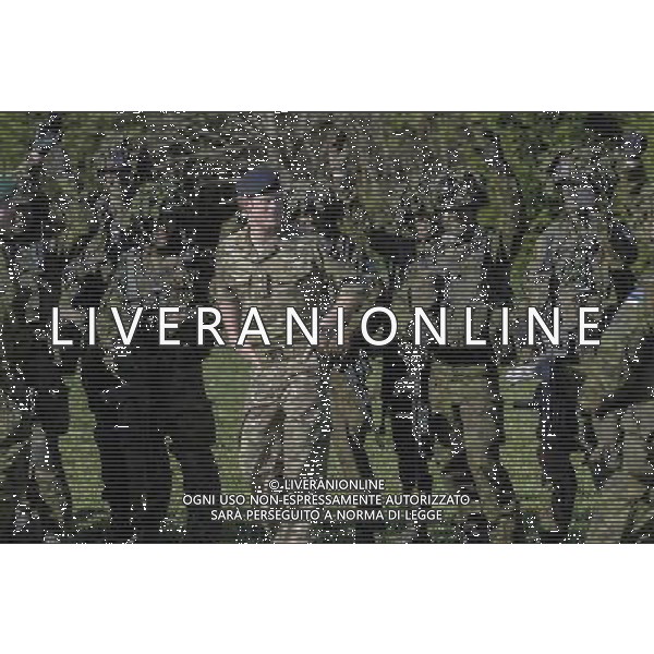 (140517) -- POLGASTE, May 17, 2014 () -- Britain\'s Prince Harry(C) meets Estonia soldiers on May 17, 2014 during a visit to the Estonian Defence Forces annual pring Stormtraining exercises held near Polgaste, not far from Estonian-Russian border in South Estonia. (/Sergei Stepanov) AG ALDO LIVERANI SAS ONLY ITALY