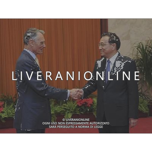 (140516) -- BEIJING, May 16, 2014 () -- Chinese Premier Li Keqiang (R) meets with Portuguese President Anibal Cavaco Silva in Beijing, capital of China, May 16, 2014. (/Zhang Duo) (zkr) AG ALDO LIVERANI SAS ONLY ITALY