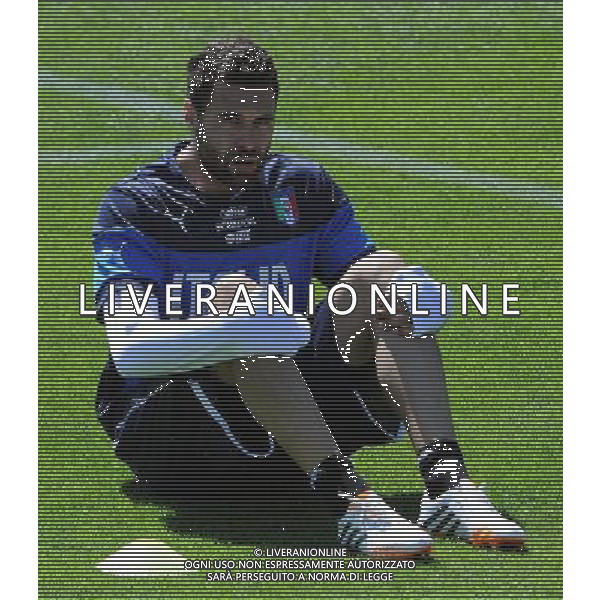 Raduno Nazionale Italiana in vista dei Mondiali di Calcio FIFA 2014 in Brasile Firenze - 20.05.2014 Allenamento Nella Foto:sirigu /Ph.Vitez-Ag. Aldo Liverani