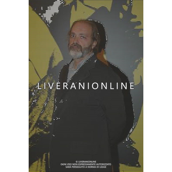 MILANO 2/12/200 FONDAZIONE PRADA VIA FOGAZZARO, 36 NELLA FOTO MARCO GIUSTI GIORNALISTA FOTO ROMANO/AG ALDO LIVERANI