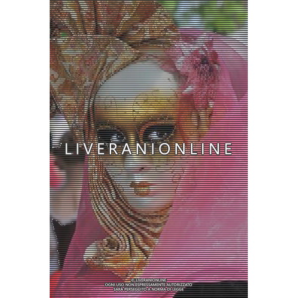 (140524) -- TALLINN, May 24, 2014 () -- Fancy-dressers in constume is seen in the annual Carnival of Venice at the Park Lowenruh in Tallinn, Estonia, May 24, 2014. (/Viktor Vesterinen) ©PHOTOSHOT/AGENZIA ALDO LIVERANI SAS - ITALY ONLY - EDITORIAL USE ONLY - Persone con maschere e in constume durante l\'annuale Carnevale di Venezia presso il Parco Lowenruh a Tallinn, in Estonia, 24 maggio 2014