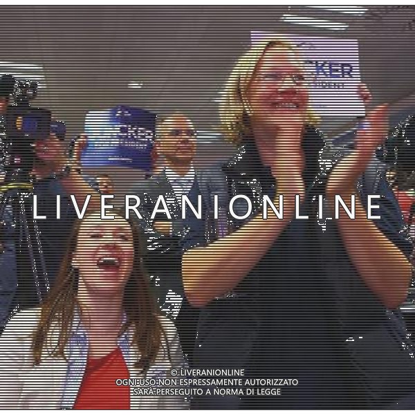 (140526) -- BRUSSELS, May 26, 2014 () -- Supporters of the center-right European People\'s Party (EPP) cheer at its headquarters in Brussels, Belgium, on May 25, 2014. Official estimation on Sunday showed that center-right European People\'s Party (EPP) group led the 2014 European Parliament elections, gaining 211 out of a total of 751 seats, followed by the Progressive Alliance of Socialists and Democrats group that garnered 193 seats. (/Gong Bing) ©photoshot/AGENZIA ALDO LIVERANI SAS - ITALY ONLY - EDITORIAL USE ONLY - La notte elettorale 2014 - Le elezioni europee, dal 22 al 25 di maggio, formeranno il nuovo Parlamento europeo per i prossimi cinque anni presso la sede a Bruxelles, in Belgio