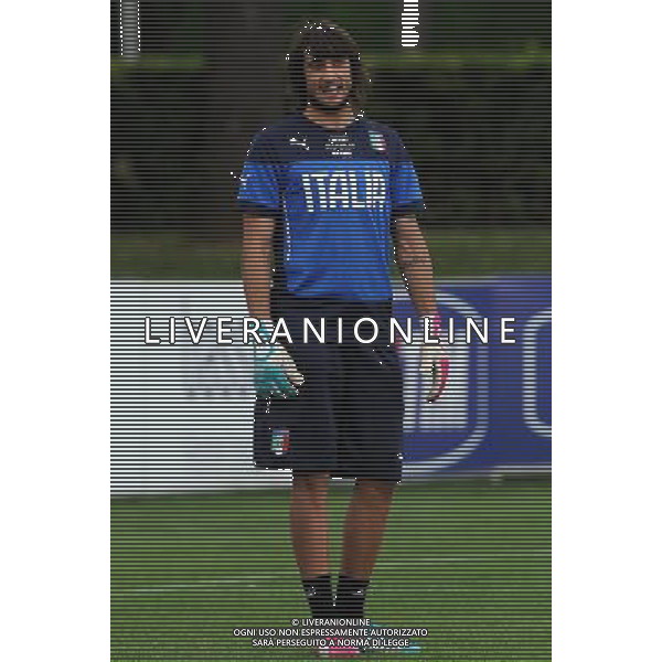 Raduno Nazionale Italiana in vista dei Mondiali di Calcio FIFA 2014 in Brasile Firenze - 27.05.2014 Allenamento Nella Foto:perin /Ph.Vitez-Ag. Aldo Liverani