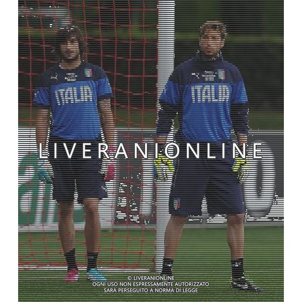 Raduno Nazionale Italiana in vista dei Mondiali di Calcio FIFA 2014 in Brasile Firenze - 27.05.2014 Allenamento Nella Foto:perin mirante /Ph.Vitez-Ag. Aldo Liverani