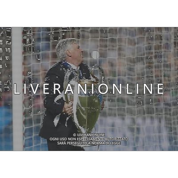 LISBON, PORTUGAL - MAY 24: Carlo Ancelotti head coach of Real Madrid CF celebrates after winning the UEFA Champions League during the UEFA Champions League Final match between Real Madrid CF and Atletico de Madrid at Estadio da Luz on May 24, 2014 in Lisbon, Portugal. (Photo by David Aliaga/Newspix) --- Newspix.pl POLAND AND SPAIN OUT!!! AG ALDO LIVERANI SAS ONLY ITALY