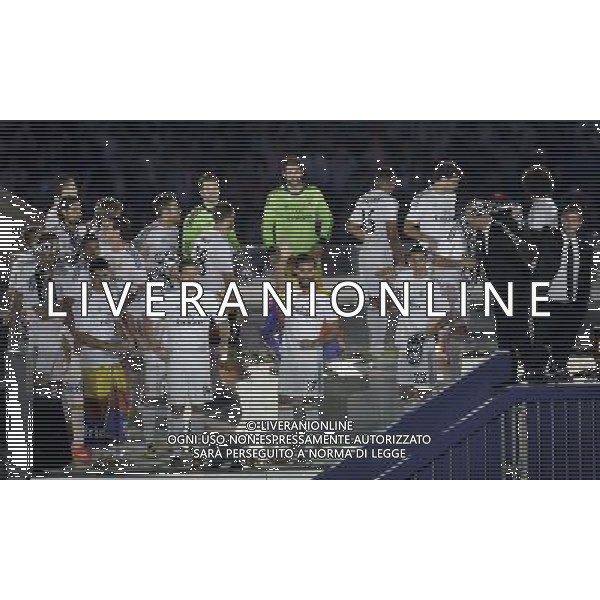 das Team von Real Madrid feiert den Sieg der Championsleague // das Team von Real Madrid feiert den Sieg der Championsleague during the UEFA Champions League Winner Party from Real Madrid at the Estadio Santiago Bernabeu in Madrid, Spain on 2014/05/25. EXPA Pictures © 2014, PhotoCredit: EXPA/ Alterphotos/ ALTERPHOTOS *****ATTENTION - OUT of ESP, SUI***** ©photoshot/AGENZIA ALDO LIVERANI SAS - ITALY ONLY - Festeggiamenti dei giocatori della squadra del Real Madrid vincitrice della coppa UEFA Champions League allo stadio Santiago Bernabeu di Madrid, Spagna 25 maggio 2014