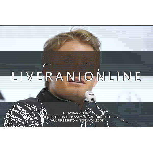 27.05.2014, Sportplatz, St. Martin Passeirtal, ITA, FIFA WM, Vorbereitung Deutschland, Pressekonferenz, Tag 6, im Bild Nico Rosberg (Formel 1 Fahrer von Mercedes Benz) // during Trainingscamp of Team Germany for Preparation of the FIFA Worldcup Brasil 2014 at the Sportplatz in St. Martin Passeirtal, Italy on 2014/05/27. EXPA Pictures © 2014, PhotoCredit: EXPA/ Eibner-Pressefoto/ Neis *****ATTENTION - OUT of GER***** ©photoshot/AGENZIA ALDO LIVERANI SAS - ITALY ONLY - Nico Rosberg (Pilota di Formula 1 della Mercedes Benz) in conferenza stampa durante l\'allenamento della nazionale della Germania a St. Martin Passeirtal, Italia 27 maggio 2014