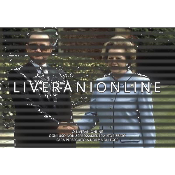 General Wojciech Jaruzelski, Polish Head of State Margaret Thatcher, Prime Minister of Great Britain At Chequers, UK ©PHOTOSHOT/AGENZIA ALDO LIVERANI SAS - ITALY ONLY - EDITORIAL USE ONLY