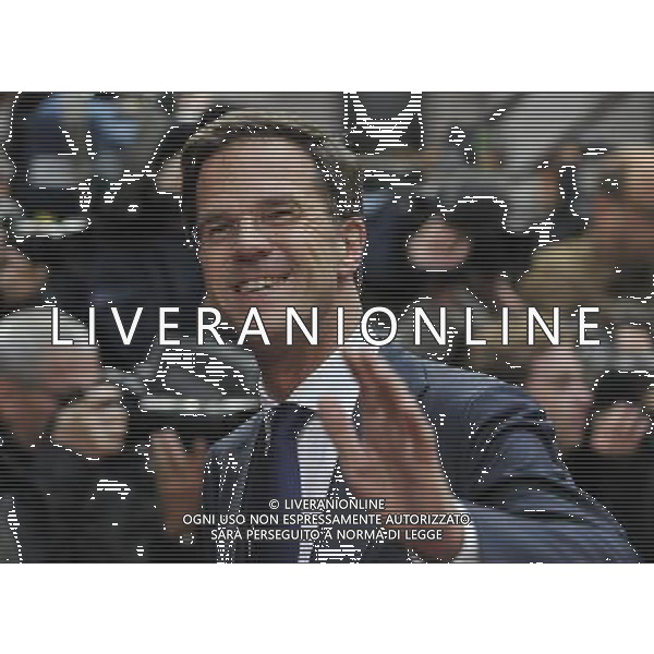 (140527) -- BRUSSELS, May 27, 2014 () -- Dutch Prime Minister Mark Rutte arrives to take part in an informal EU leaders summit at the EU headquarters in Brussels, capital of Belgium, May 27, 2014. The nomination of new EU leaders after and the latest development in Ukraine following the Presidential election are the two majors topics in the meeting. (/Ye Pingfan) ©photoshot/AGENZIA ALDO LIVERANI SAS - ITALY ONLY - Vertice informale dei leader dell\'Unione Europea presso la sede a Bruxelles in Belgio, 27 maggio 2014 per discutere della nomina di nuovi leader europei dopo le elezioni e degli ultimi sviluppi in Ucraina