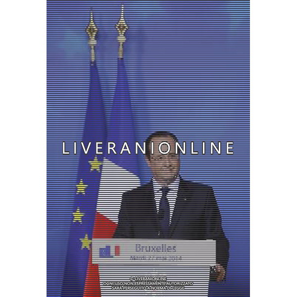 (140527) -- BRUSSELS, May 27, 2014 () -- French President Francois Hollande speaks during the press conference after the Informal Dinner of Heads of State or Government of European Union (EU) in Brussels, capital of Belgium, May 27, 2014. Leaders of the 28-member EU gathered here Tuesday for an informal dinner meeting in Brussels to evaluate the results of the European elections and the candidate of the next European Commission President. (/Zhou Lei) ©photoshot/AGENZIA ALDO LIVERANI SAS - ITALY ONLY - Vertice informale dei leader dell\'Unione Europea presso la sede a Bruxelles in Belgio, 27 maggio 2014 per discutere della nomina di nuovi leader europei dopo le elezioni e degli ultimi sviluppi in Ucraina