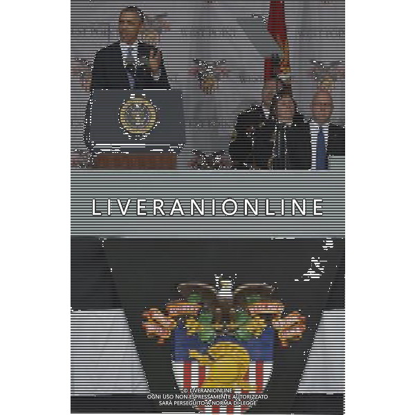 (140528) -- WEST POINT, May 28, 2014 () -- U.S. President Barack Obama (L) addresses the graduation ceremony at the United States Military Academy at West Point, New York, the United States, on May 28, 2014. Obama said here Wednesday that he believes in the foreseeable future, terrorism remains the most direct threat to America at home and abroad. (/Wang Lei) AG ALDO LIVERANI SAS ONLY ITALY