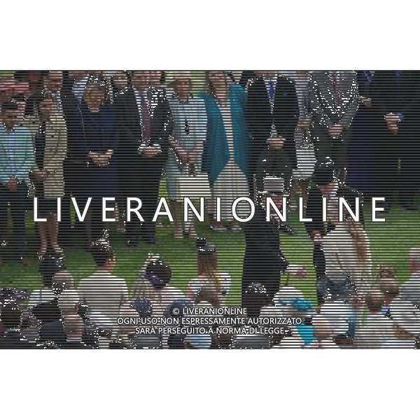 Britain\'s Prince Philip meets guests at the first garden party of the season in the grounds of Buckingham Palace in central London, on May 21, 2014. ©PHOTOSHOT/AGENZIA ALDO LIVERANI SAS - ITALY ONLY - EDITORIAL USE ONLY