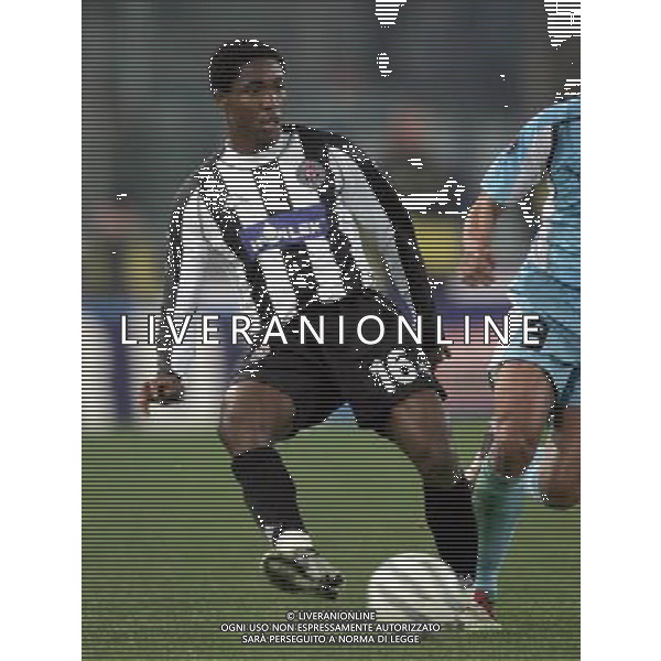 LAZIO-PARTIZAN BELGRADO 25/11/2004 NELLA FOTO EMEGHARA IFEANYI AGENZIA ALDO LIVERANI