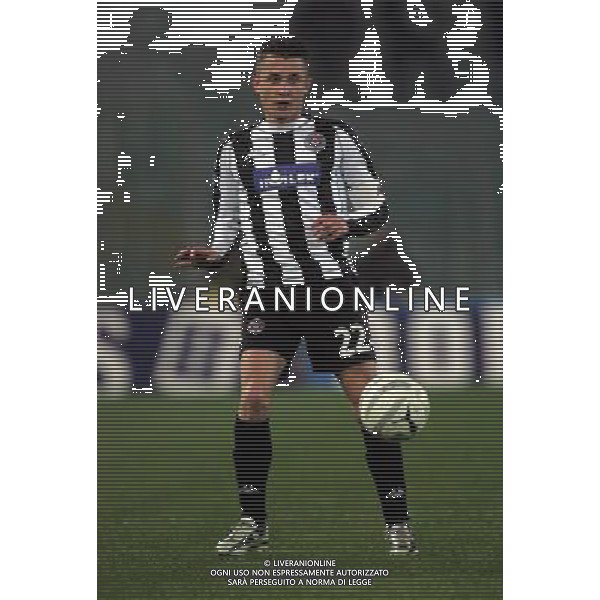 LAZIO-PARTIZAN BELGRADO 25/11/2004 NELLA FOTO ILIC AGENZIA ALDO LIVERANI