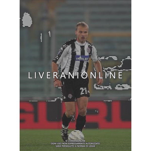 LAZIO-PARTIZAN BELGRADO 25/11/2004 NELLA FOTO TOMIC IVAN AGENZIA ALDO LIVERANI