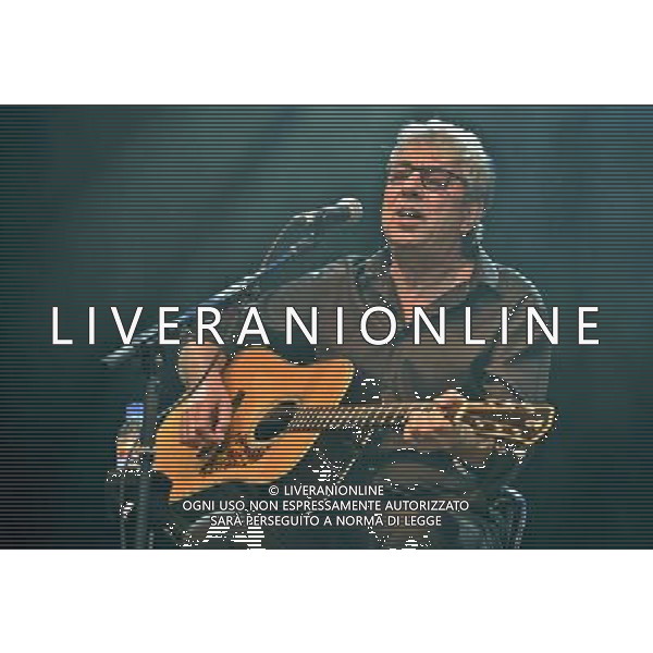  Graham Gouldman (10cc) performs at Wychwood Festival 2014, Cheltenham Racecourse, Gloucestershire Date ;30/5/2014 AG ALDO LIVERANI SAS ONLY ITALY
