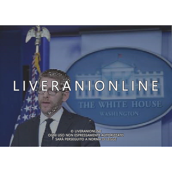 (140530) -- WASHINGTON D.C., May 30, 2014 () -- File photo taken on Jan. 9, 2014 shows White House press secretary Jay Carney speaks at a daily briefing at the White House, Washington D.C., the United States. U.S. President Barack Obama on Friday announced that the White House press secretary Jay Carney is leaving his post. Carney is to be replaced by his deputy Josh Earnest. (/Yin Bogu) AG ALDO LIVERANI SAS ONLY ITALY