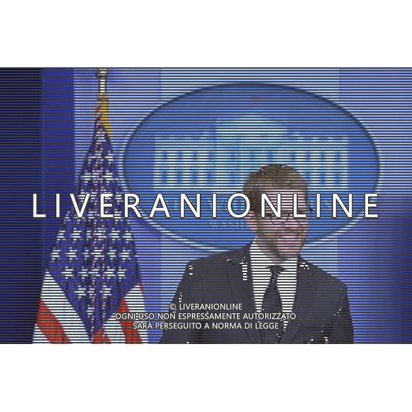 (140530) -- WASHINGTON D.C., May 30, 2014 () -- File photo taken on Jan. 9, 2014 shows White House press secretary Jay Carney speaks at a daily briefing at the White House, Washington D.C., the United States. U.S. President Barack Obama on Friday announced that the White House press secretary Jay Carney is leaving his post. Carney is to be replaced by his deputy Josh Earnest. (/Yin Bogu) AG ALDO LIVERANI SAS ONLY ITALY