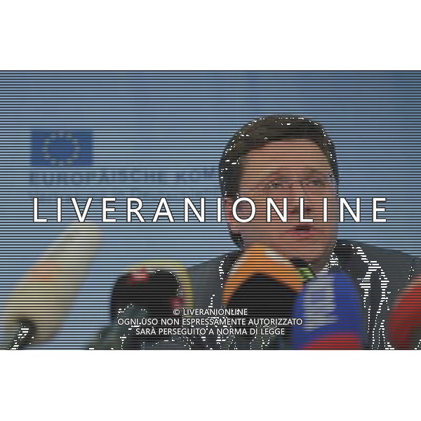 (140530) -- BERLIN, May 30, 2014 () -- Russian Energy Minister Alexander Novak attends a press conference after a trilateral talks in Berlin, Germany, May 30, 2014. Representatives from the European Union (EU), Russia and Ukraine met here on Friday for a new round of trilateral talks in a bid to settle the ongoing gas dispute between Russia and Ukraine, days before a deadline set by Russia to cut the flow of gas if Ukraine does not pay unpaid bills. (/Zhang Fan) ©PHOTOSHOT/Agenzia Aldo Liverani sas - ITALY ONLY - EDITORIAL USE ONLY - Rappresentanti dell\'Unione europea (UE), Russia e Ucraina in conferenza stampa dopo i colloqui trilaterali a Berlino, Germania, 30 mag 2014 .