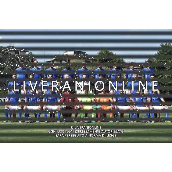 Primi Piani e Gruppo Nazionale Italiana di Calcio per i Mondiali di Calcio FIFA 2014 in Brasile Firenze - 03.06.2014 Nella Foto:Foto di Gruppo Parolo,Bonucci,Thiago Motta,Balotelli,Chiellini,Barzagli,Paletta,Darmian,Ranocchia,Abate,Cerci,Marchisio,Abete,Prandelli,Albertini,Pirlo,De Rossi,Candreva,De Sciglio,Verratti,Cassano,Sirigu,Buffon,Perin,Immobile,Insigne,Aquilani /Ph.Vitez-Ag. Aldo Liverani