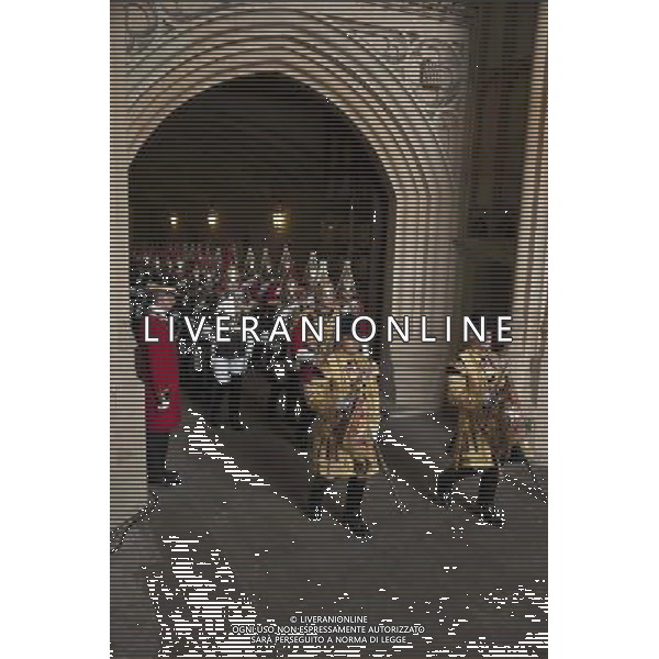 HM Queen Elizabeth II and Prince Phillip, Duke of Edinburgh attend the State Opening of Parliament that marks the commencement of a session of the Parliament of the United Kingdom. London : Members of the Household Calvary Division (Life Guards and the Blues and Royals) march in to the Palace of Westminster. AG ALDO LIVERANI SAS ONLY ITALY