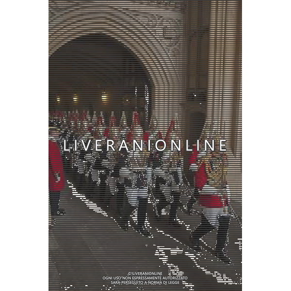 HM Queen Elizabeth II and Prince Phillip, Duke of Edinburgh attend the State Opening of Parliament that marks the commencement of a session of the Parliament of the United Kingdom. London : Members of the Household Calvary Division (Life Guards and the Blues and Royals) march in to the Palace of Westminster. AG ALDO LIVERANI SAS ONLY ITALY