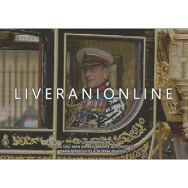 HRH Queen Elizabeth and the Duke of Edinburgh leave by custom carriage after opening Parliament at Westminster. AG ALDO LIVERANI SAS ONLY ITALY