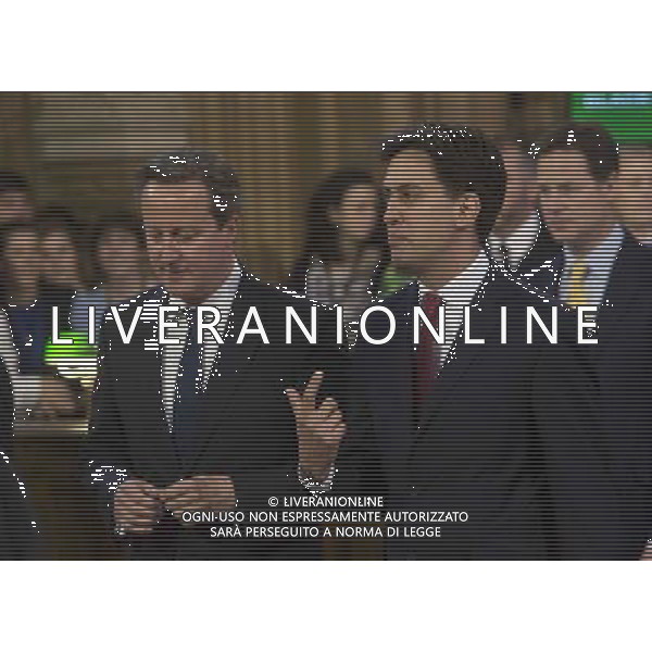  Date: 04/06/14 Pictured: Prime Minster David Cameron and Labour party leader Ed Miliband Caption: Mp\'s walk through the Central Lobby in the houses of Parliament in London today for the State Opening of Parliament which takes place on the first day of a new parliamentary session. The Queen makes a Speech setting out the Government\'s agenda for the year ahead. AG ALDO LIVERANI SAS ONLY ITALY