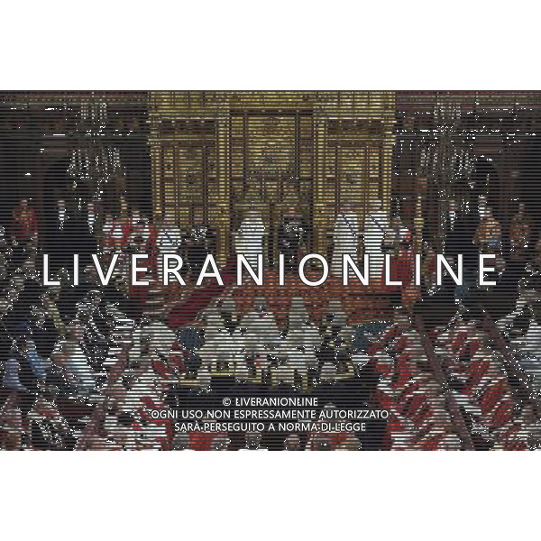 Britain\'s Queen Elizabeth II prepares to deliver a speech during the State Opening of Parliament in London on June 04, 2014. AG ALDO LIVERANI SAS ONLY ITALY