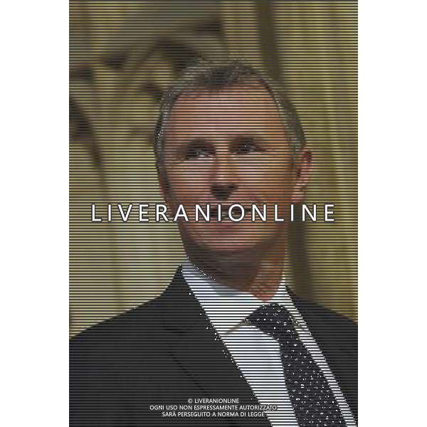 Nigel Evans walks through the Members Lobby at the State Opening of Parliament, Palace of Westminster, London, UK. 04/06/2014. AG ALDO LIVERANI SAS ONLY ITALY