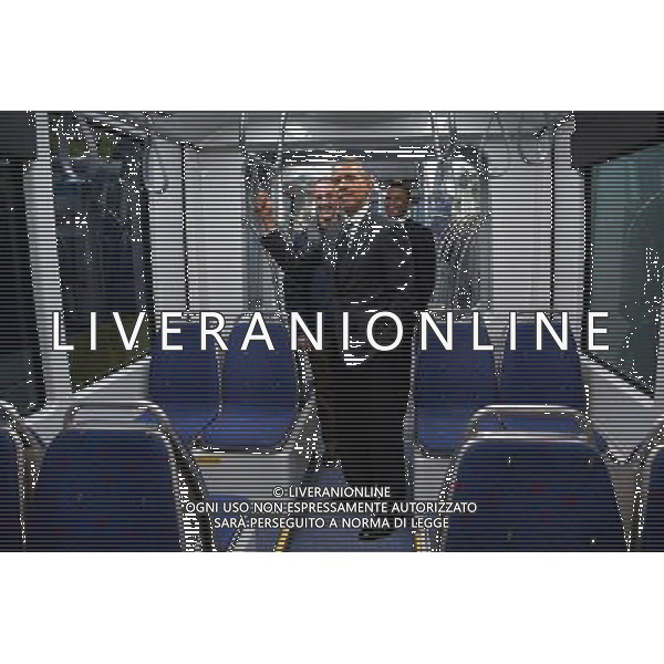 President Barack Obama and Transportation Secretary Anthony Foxx tour the interior of a new light rail car at the Metro Transit Light Rail Operations and Maintenance Facility in St. Paul, Minn., Feb. 26, 2014. ©photoshot/Agenzia Aldo Liverani sas - ITALY ONLY - Il Presidente americano Barack Obama