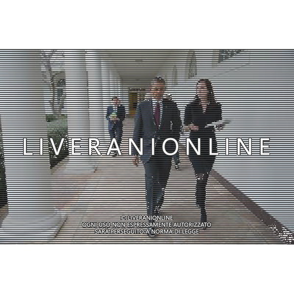 President Barack Obama walks with Katie Beirne Fallon, Director of Legislative Affairs, on the Colonnade of the White House prior to a meeting with the House Democratic Caucus, Feb. 4, 2014. ©photoshot/Agenzia Aldo Liverani sas - ITALY ONLY - Il Presidente americano Barack Obama